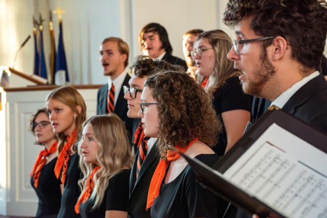 Lamplighters perform during the fall 2023 concert