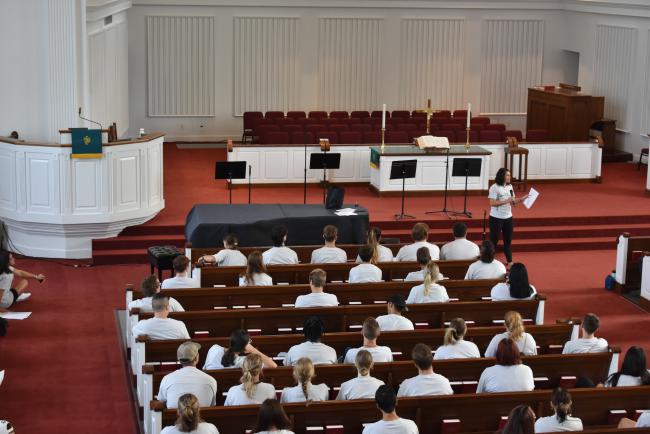 Adrienne Tharp leading New Student Orientation service project kickoff